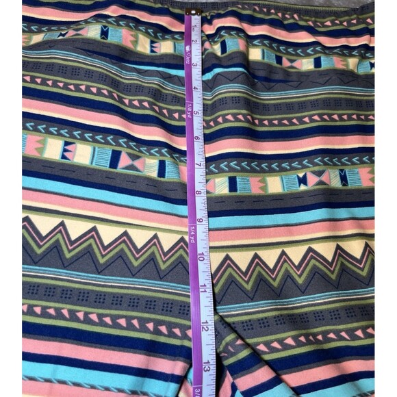LuLaRoe Leggings Womens Size T/C Aztec Pattern Multicolor Tall Curvy Stretch - Picture 8 of 10
